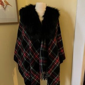 Fun J. Crew Shawl (OS) Plaid & faux fur collar